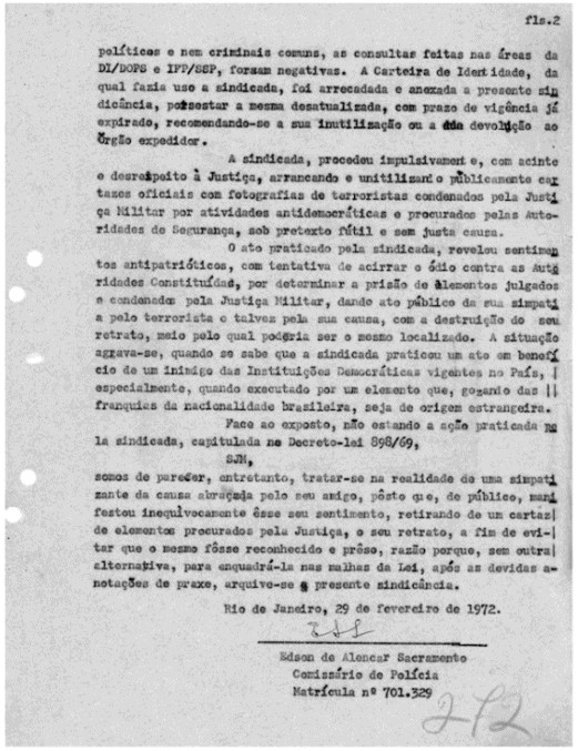 Fofão' da Carreta da Alegria cai de rosto no chão ao dar salto